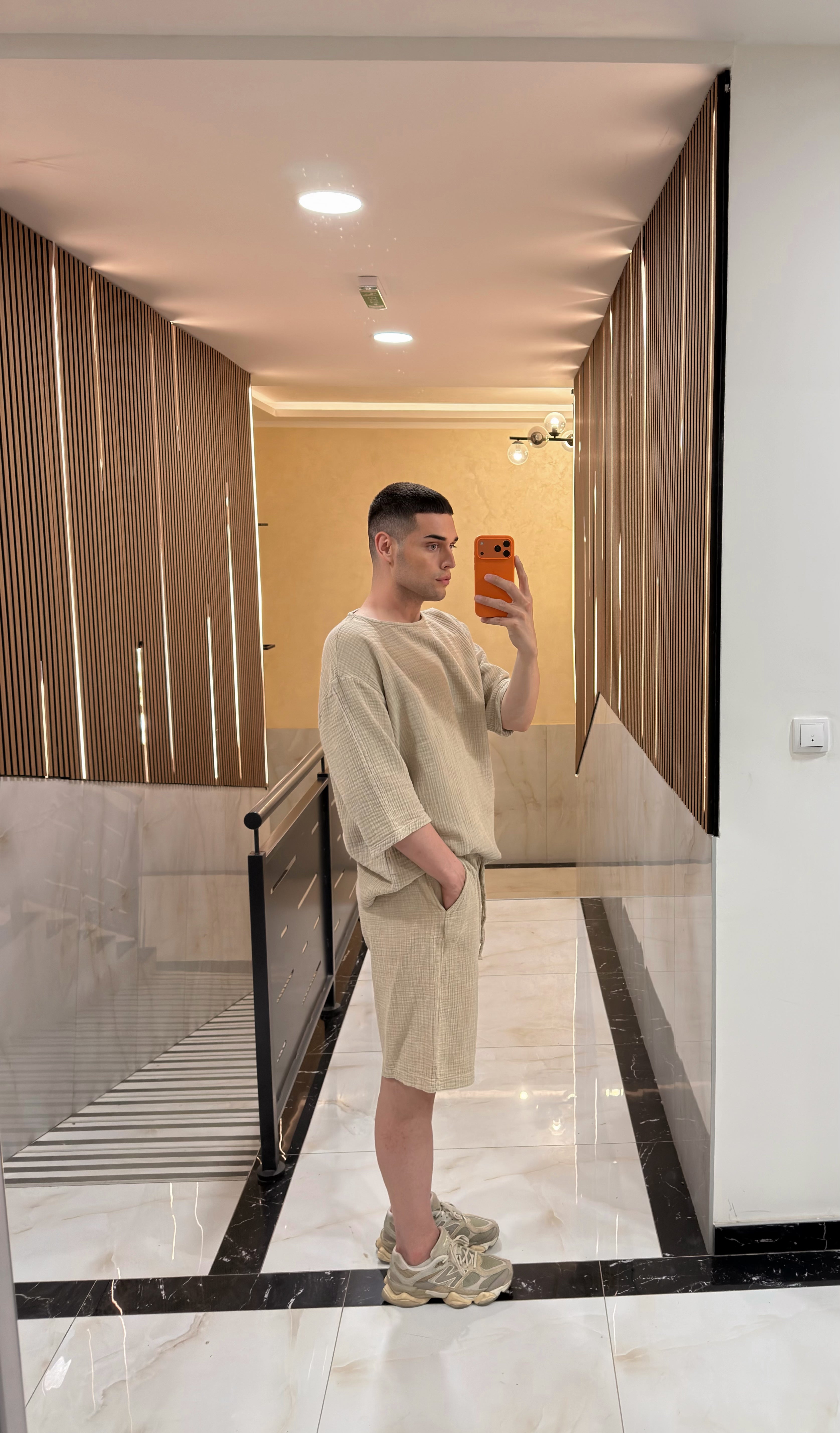 Bež set (šorc i majica)