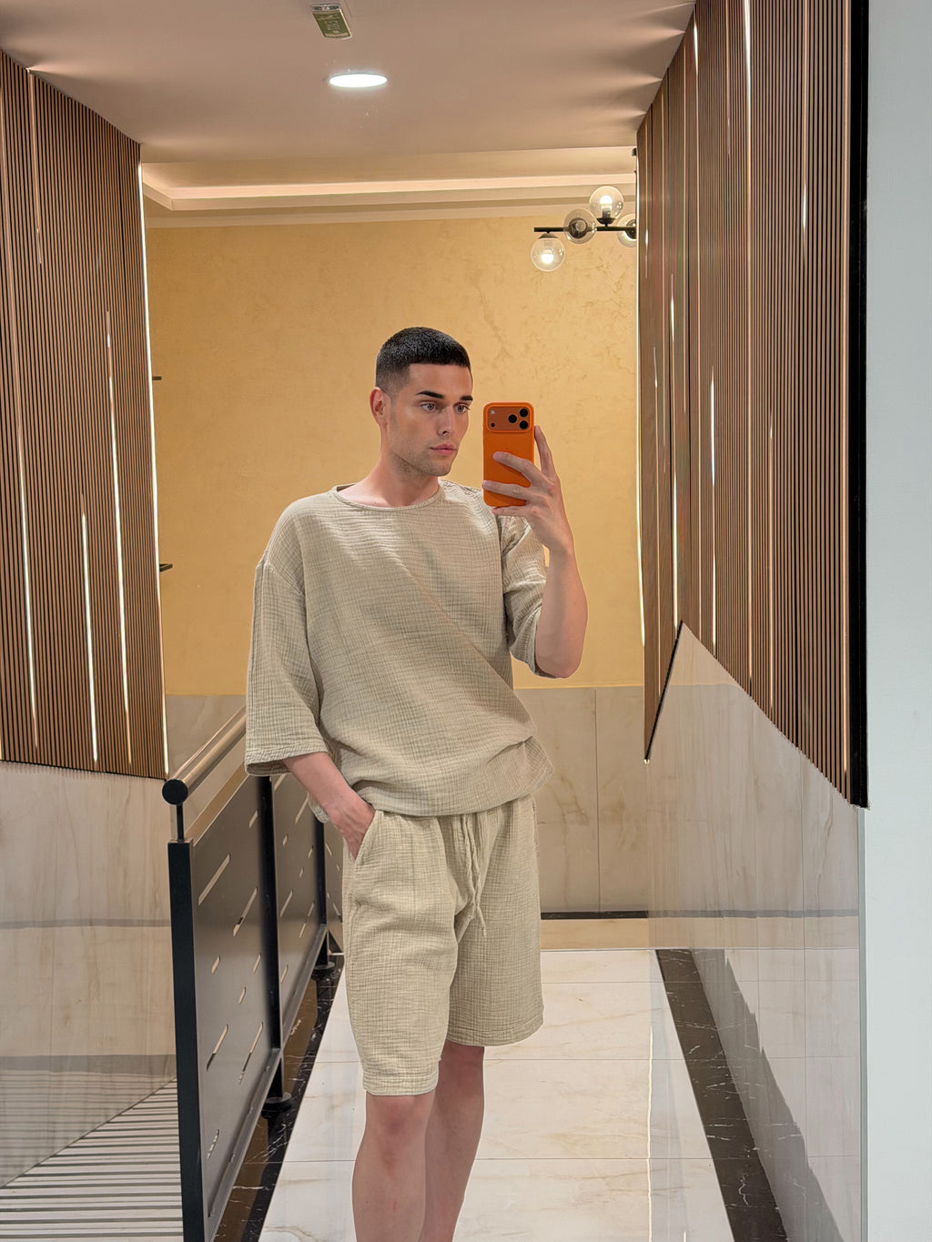 Bež set (šorc i majica)