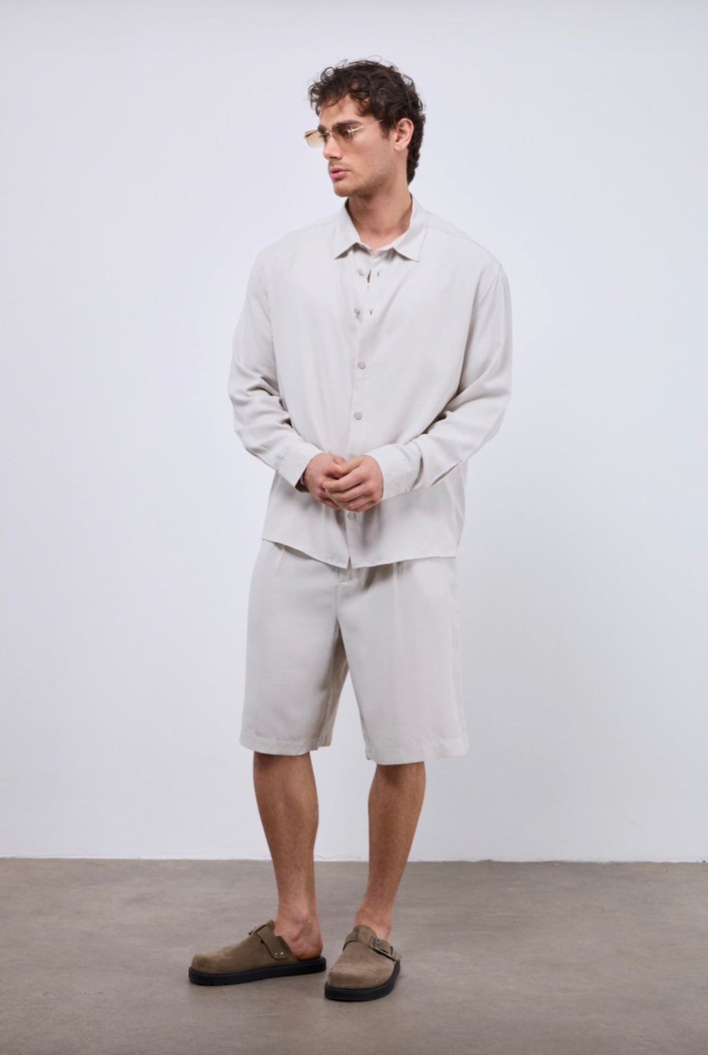 Off-white set
