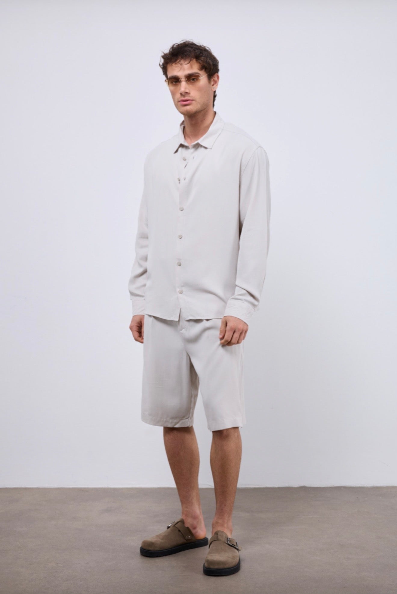 Off-white set